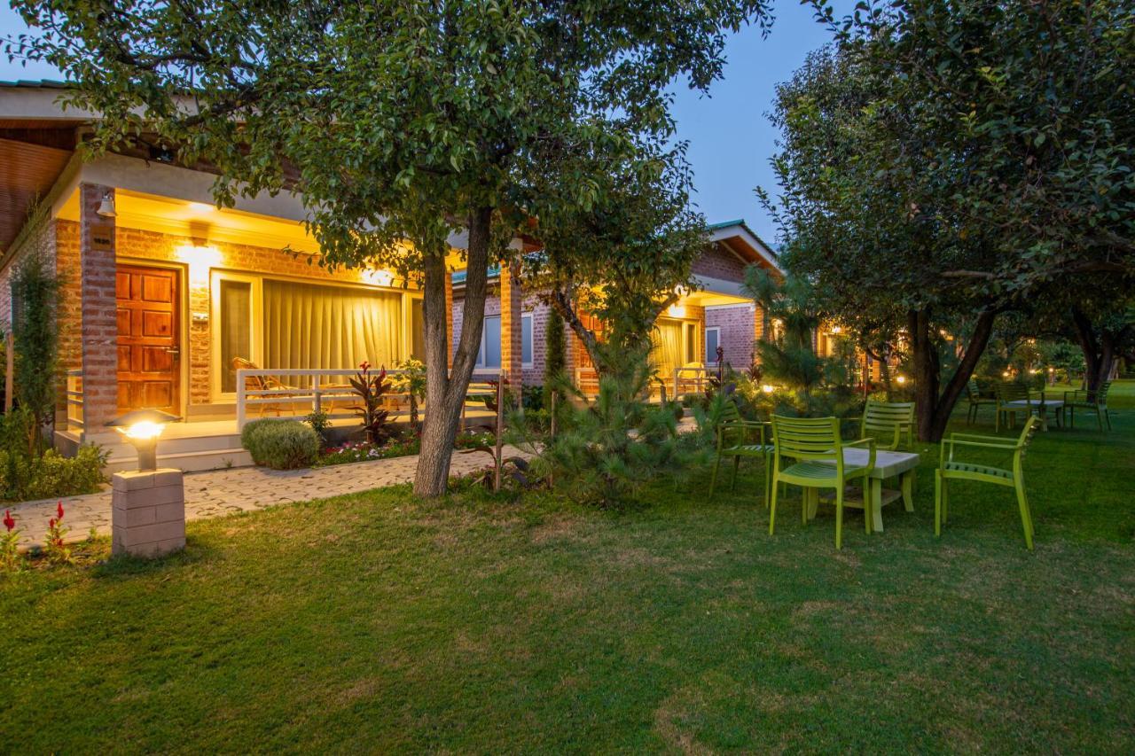 The Orchard Retreat & Spa Srinagar  Exterior photo