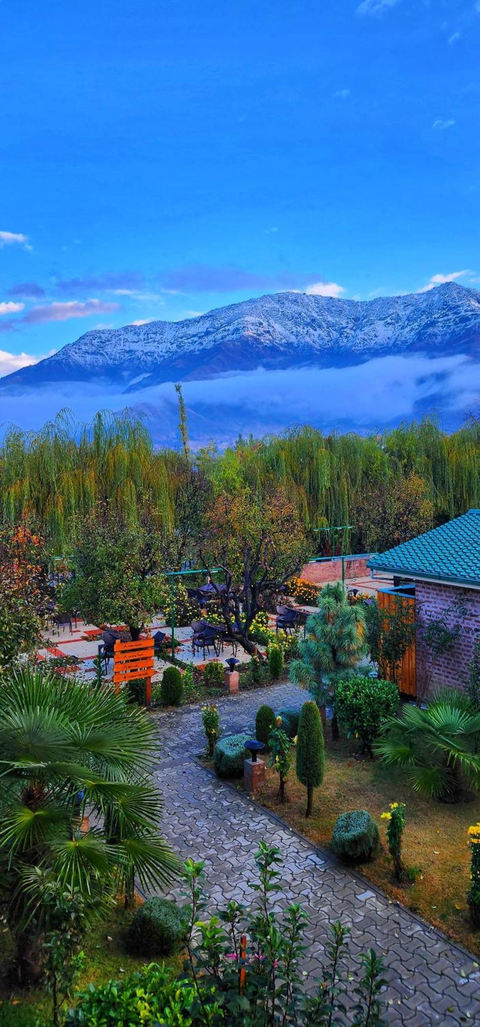 The Orchard Retreat & Spa Srinagar  Exterior photo